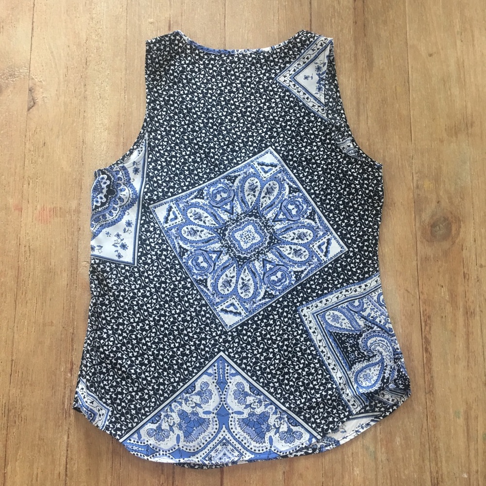 Skies are Blue for stitchfix sleeveless top - Picture 4 of 4